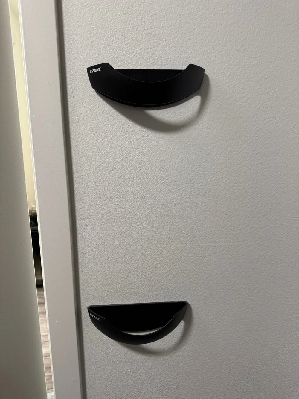 Pack of 2 EZONE wall-mounted hat racks Black